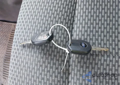 2011 Ford F-250 Xl из США, поврежденный, VIN 1FT7W2B6XBED04727